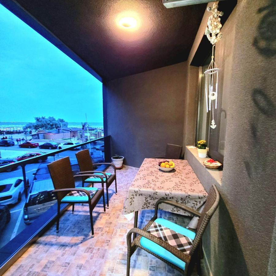 Zen Garden Apartament De Lux Nou Pe Malul Marii คอนสตันซา ภายนอก รูปภาพ